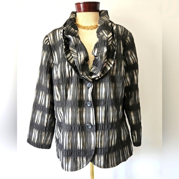 CARBONE Crinkle Ruffle Collar Lightweight Jacket. Size 48/ 16US - Picture 1 of 13